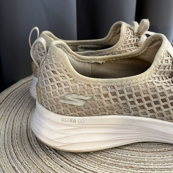Skechers Ultra Go tan athletic shoes sneakers sz 7 - Picture 3 of 12